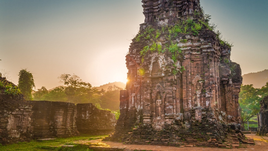 Enchanting beauty of My Son Sanctuary through lens of foreign photographers